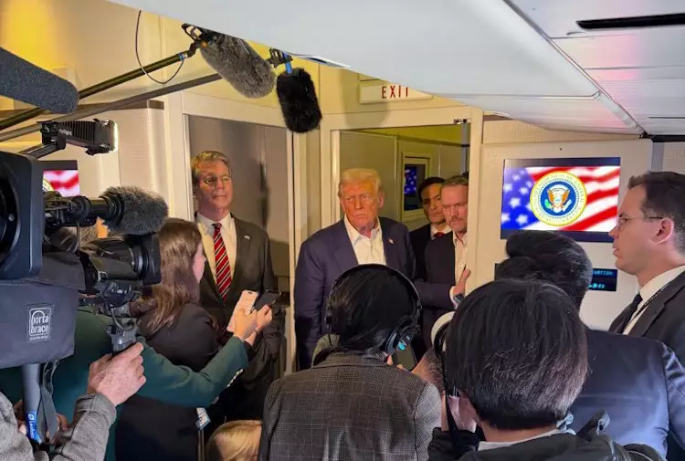 Подлодки США находятся у берегов России — Трамп