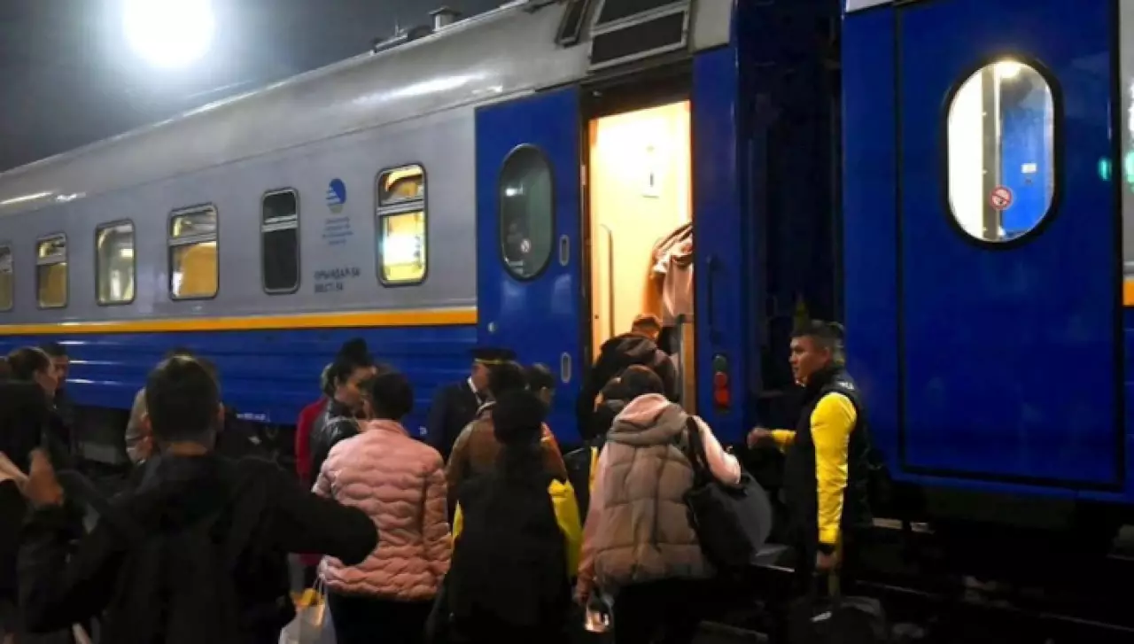 Между Алматы и Москвой возобновлено прямое ж/д сообщение