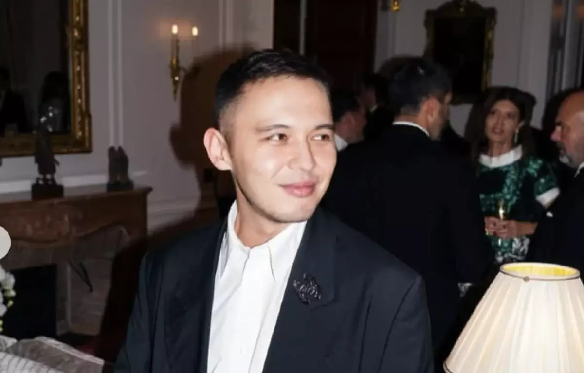 Открытого гея из Казахстана выгнали из клуба в Узбекистане за откровенный танец