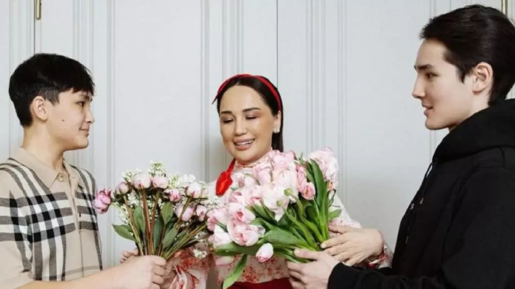 Журналист ұлдарының туыспен қатынасы туралы шындықты айтты