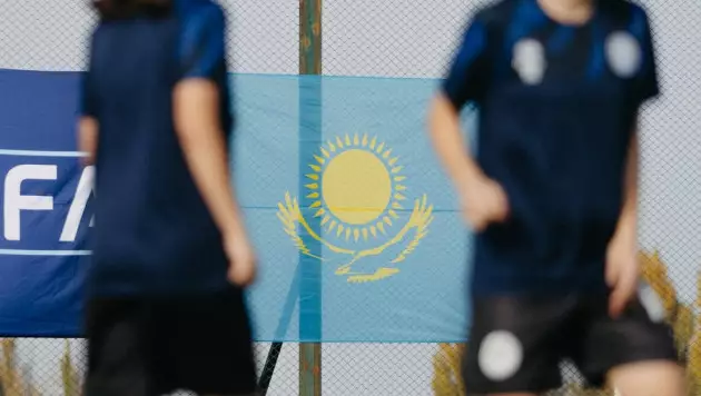 Сборная Казахстана вышла в лидеры отбора на Евро по футболу