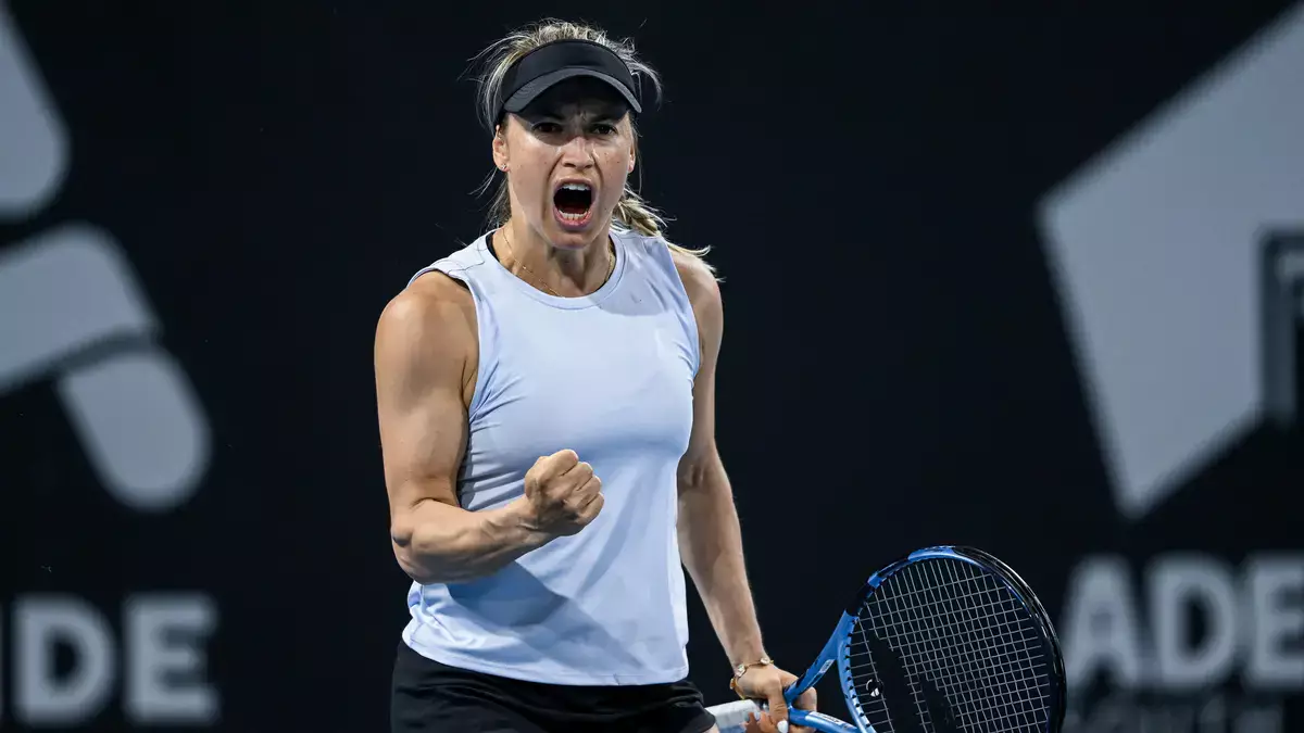 Юлия Путинцева Қытайдағы жарысты ірі жеңіспен бастады