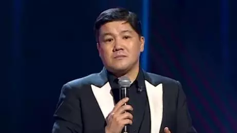 «Денсаулығым сыр берді»: Тұрсынбек Қабатов көрерменге лық толы концертін не себепті өткізбегені белгілі болды