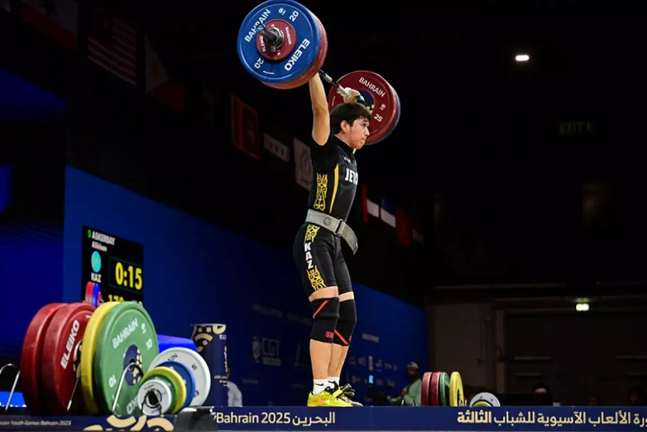 Азиада-2025: Казахстан установил шесть рекордов в тяжелой атлетике