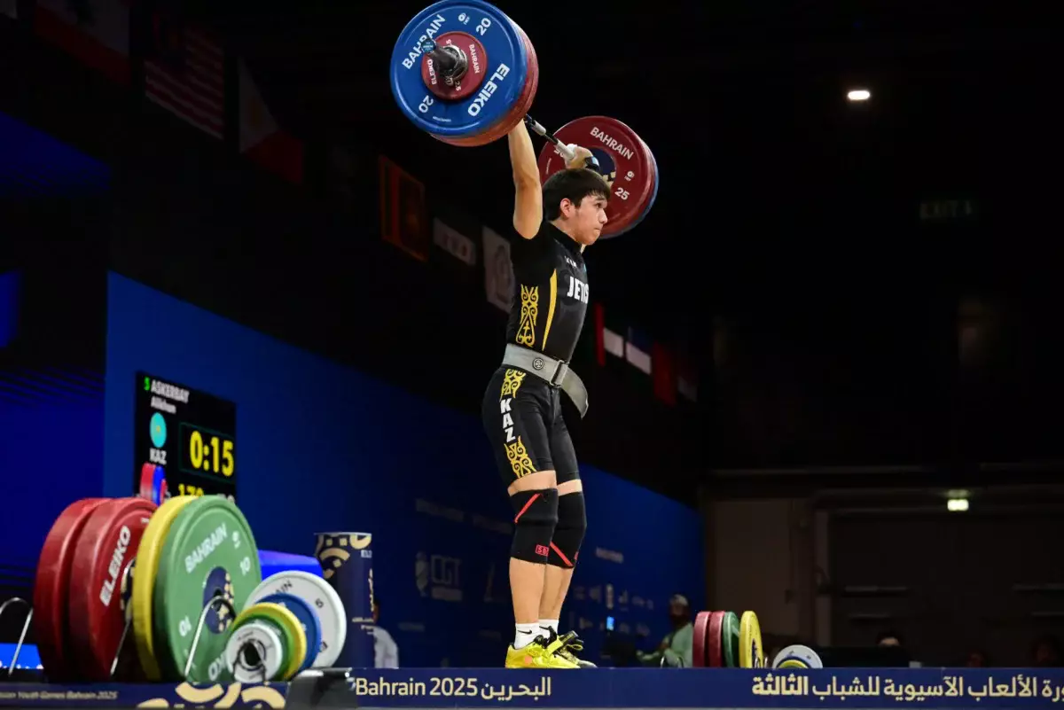 Рекорд и «золото»: казахстанец триумфально выступил на юношеских Азиатских играх