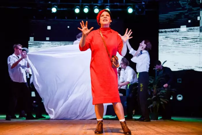 Ирина Симонова из Казахстана заявила, что мы не так далеки друг от друга.