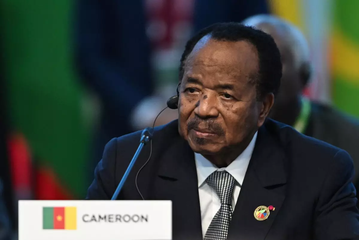 92-летний президент Камеруна переизбран на восьмой срок