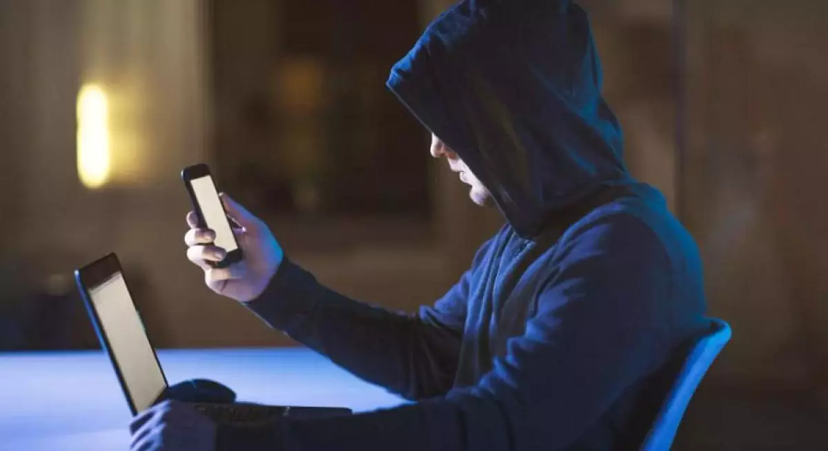 Мошенники подделывают голос в реальном времени: новый уровень обмана