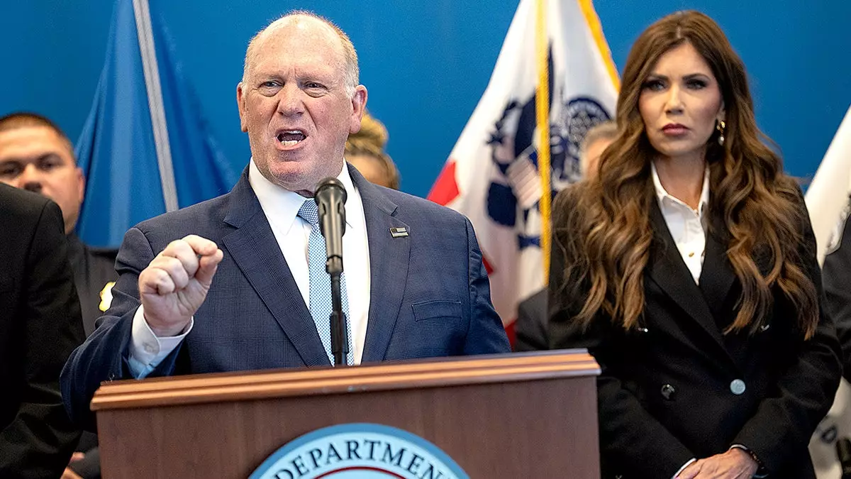 Перестановки в руководстве ICE обнажают растущие разногласия в МВБ по поводу тактики и приоритетов депортации.