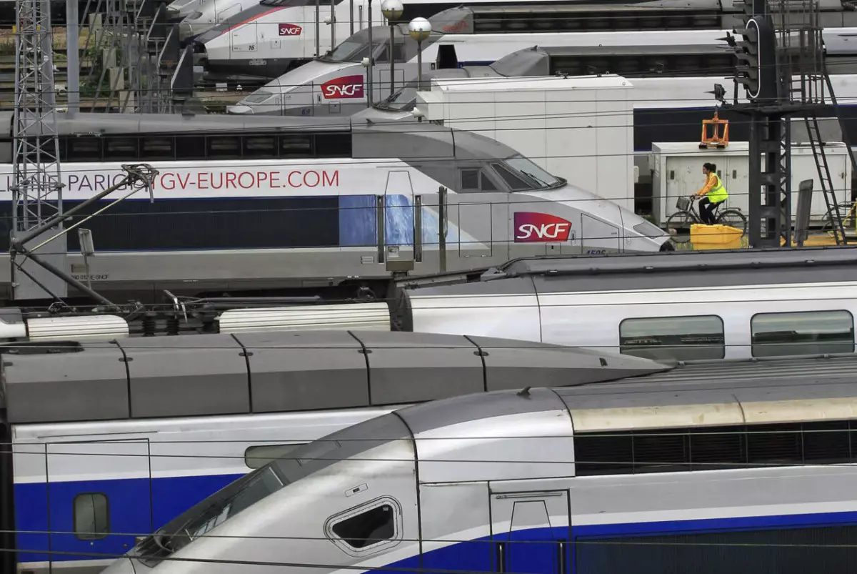 Поджог кабелей парализовал движение поездов на юго-востоке Франции