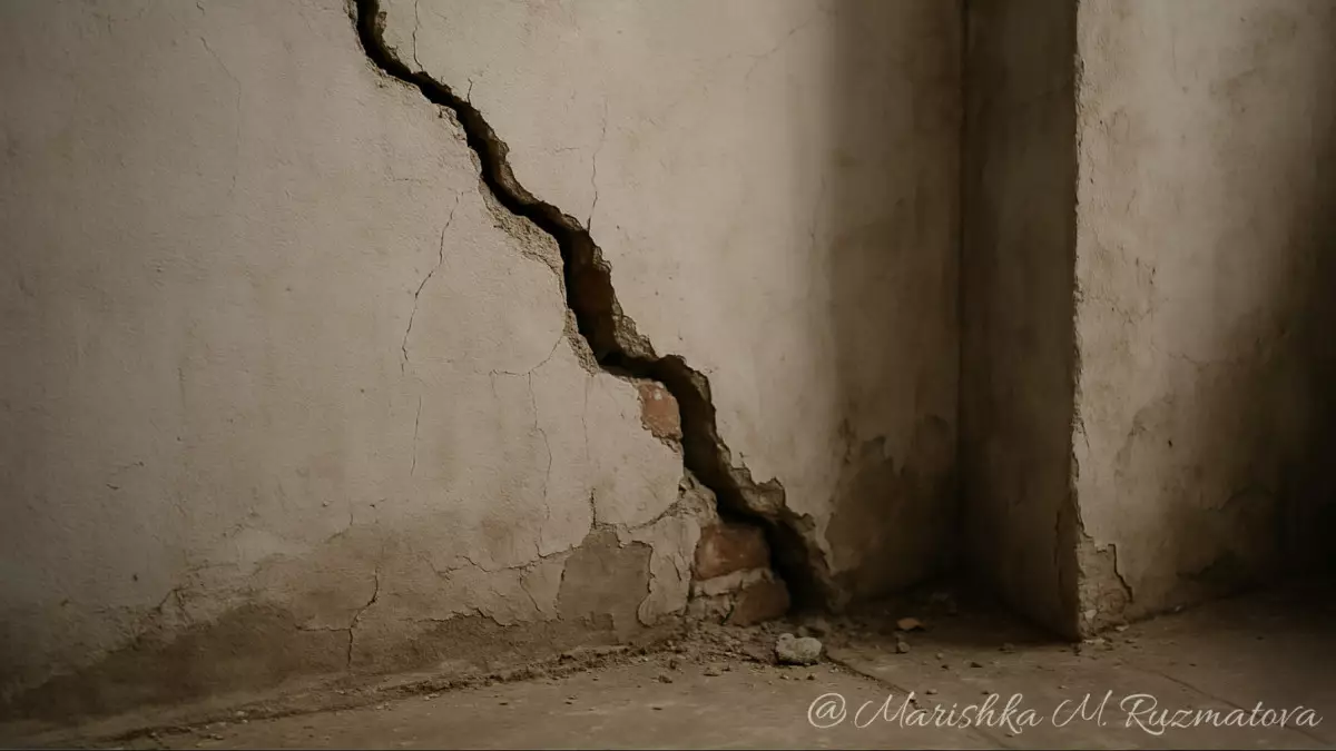 Землетрясение в Турции — обрушились два здания