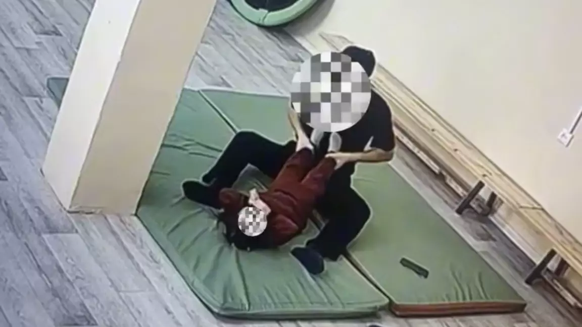 Павлодарда ерекше балаға дөрекілік көрсеткен мұғалімге қатысты іс қозғалды