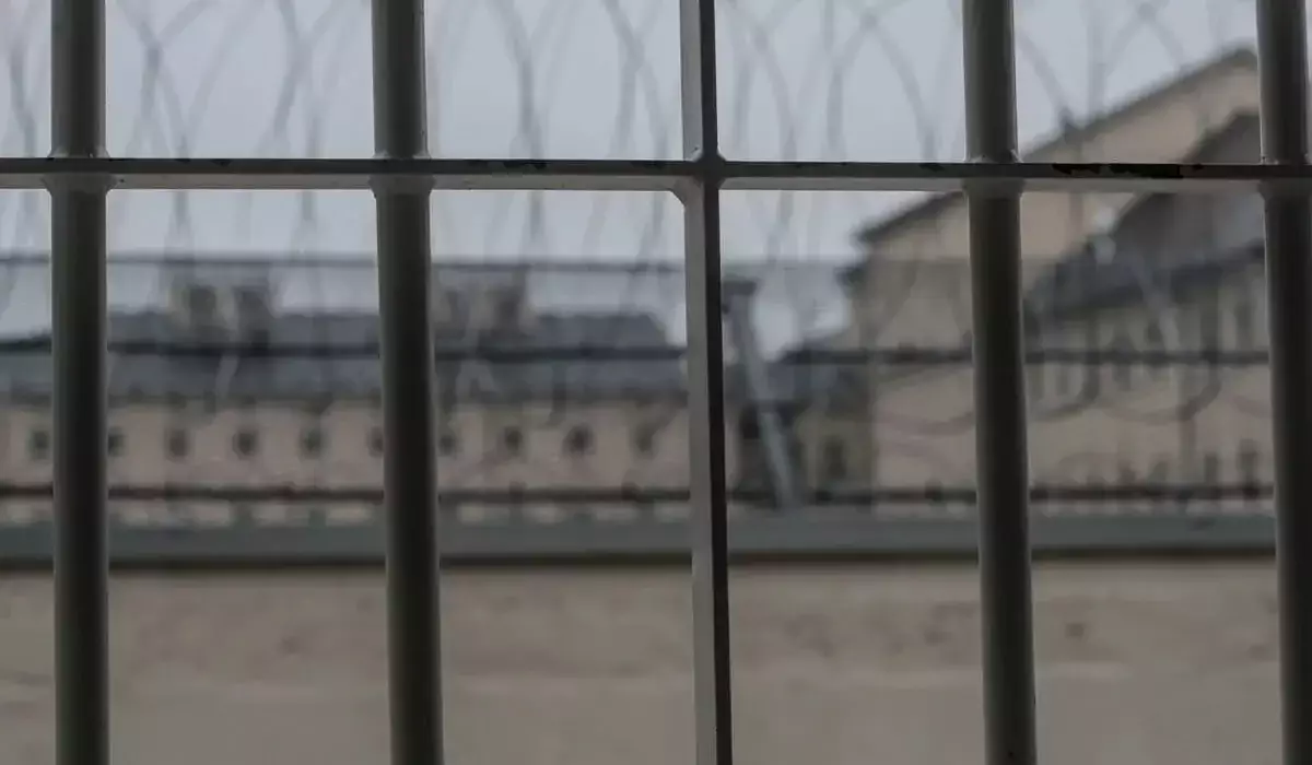 Семей түрмесіндегі дүрбелең: ҚАЖК қыз зорлаған адамның ауруханада көз жұмғанын растады