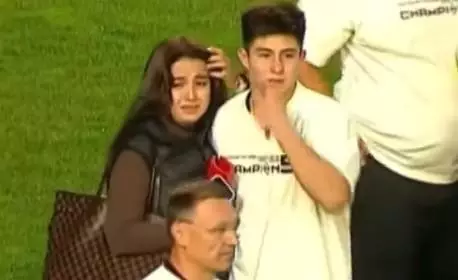 Дастан Сәтпаев пен Шерхан Қалмырзаның анасы футболистермен билеген видеосы тарады