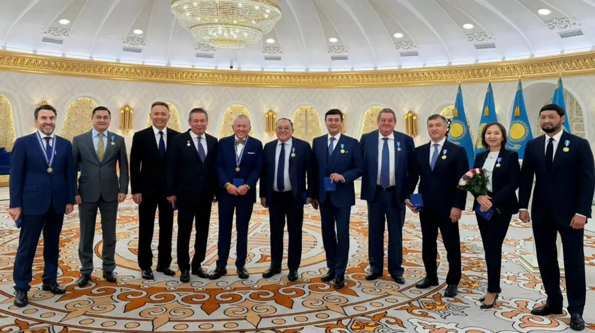 Токаев наградил бизнес-элиту Казахстана