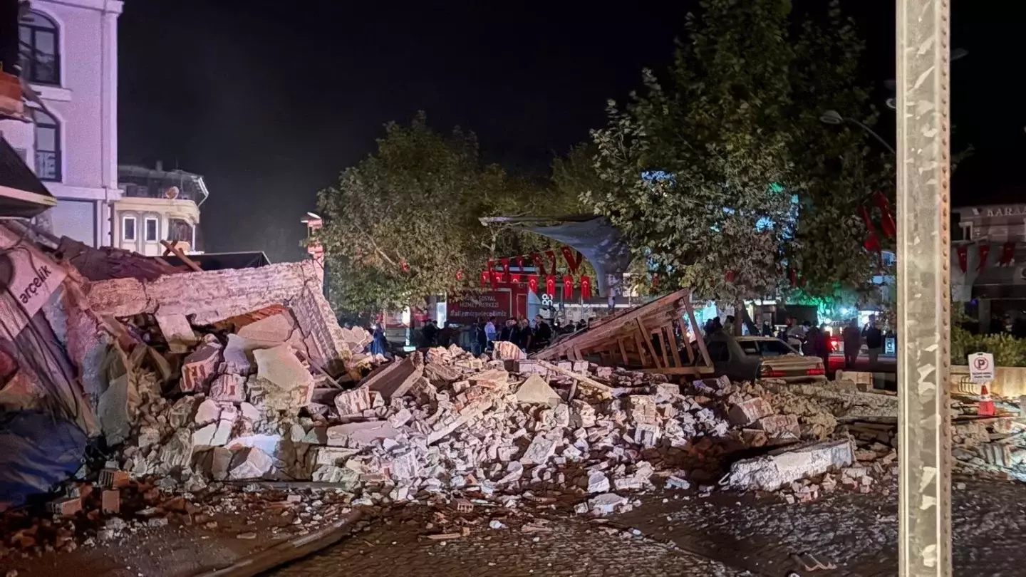 Түркияда 6,1 балдық жер сілкінісі тіркелді