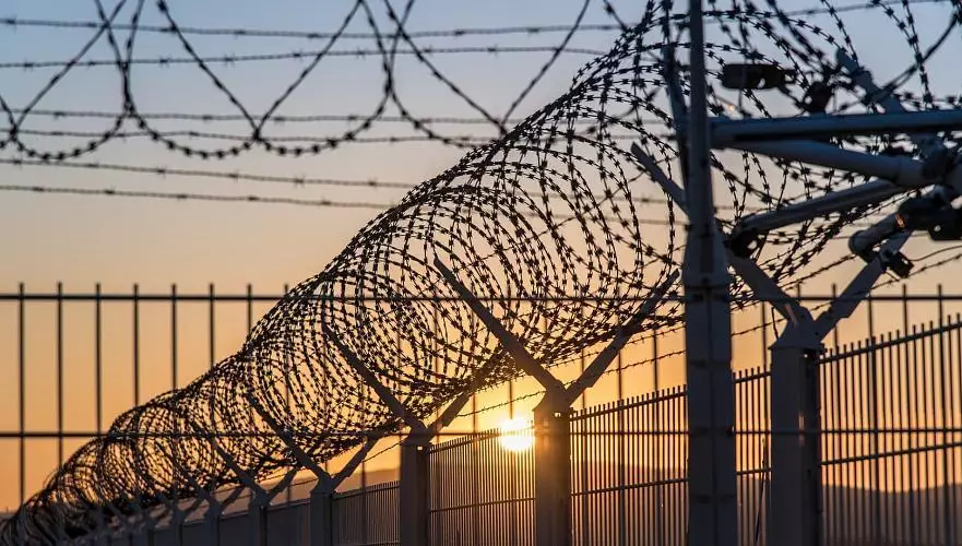 Семей түрмесінде қыз  зорлаған жазасын өтеуші қайтыс болды