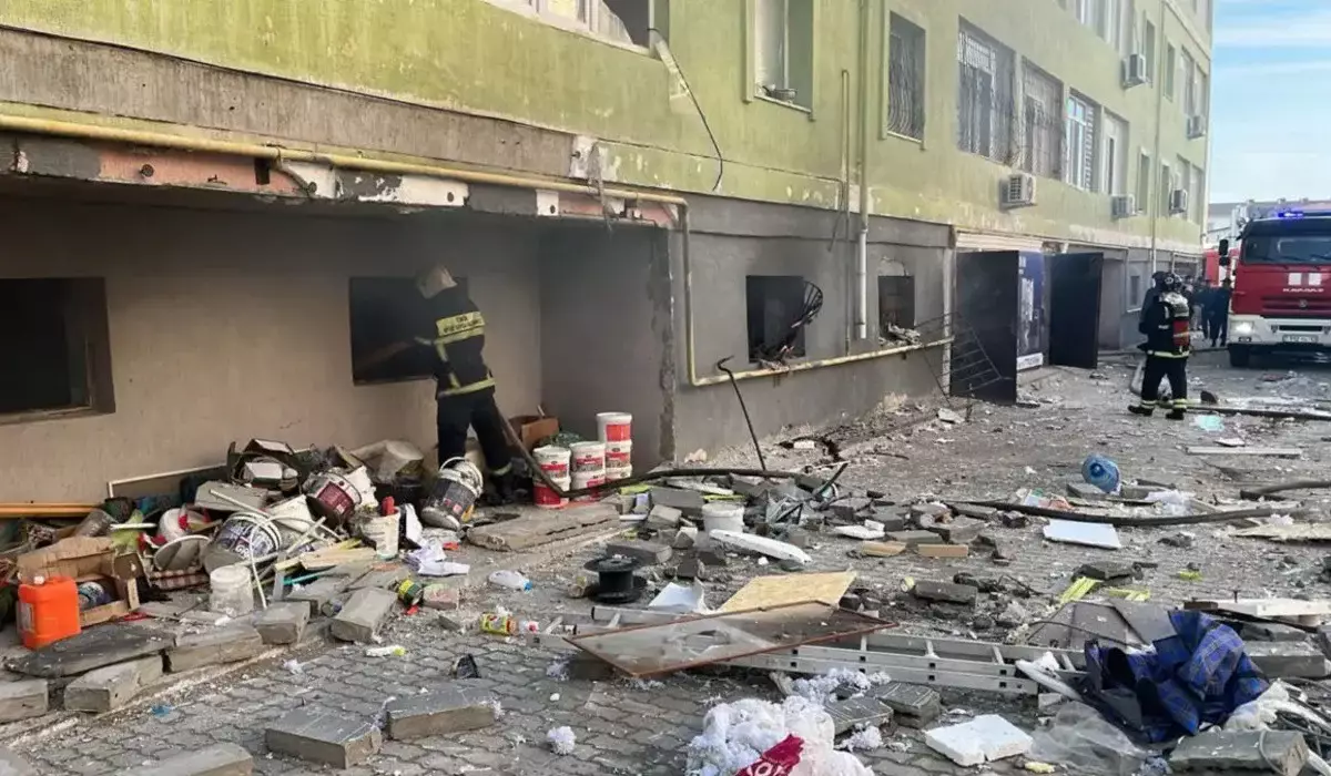 Взрыв произошел в Актау: пострадали трое взрослых и двое детей (ВИДЕО)