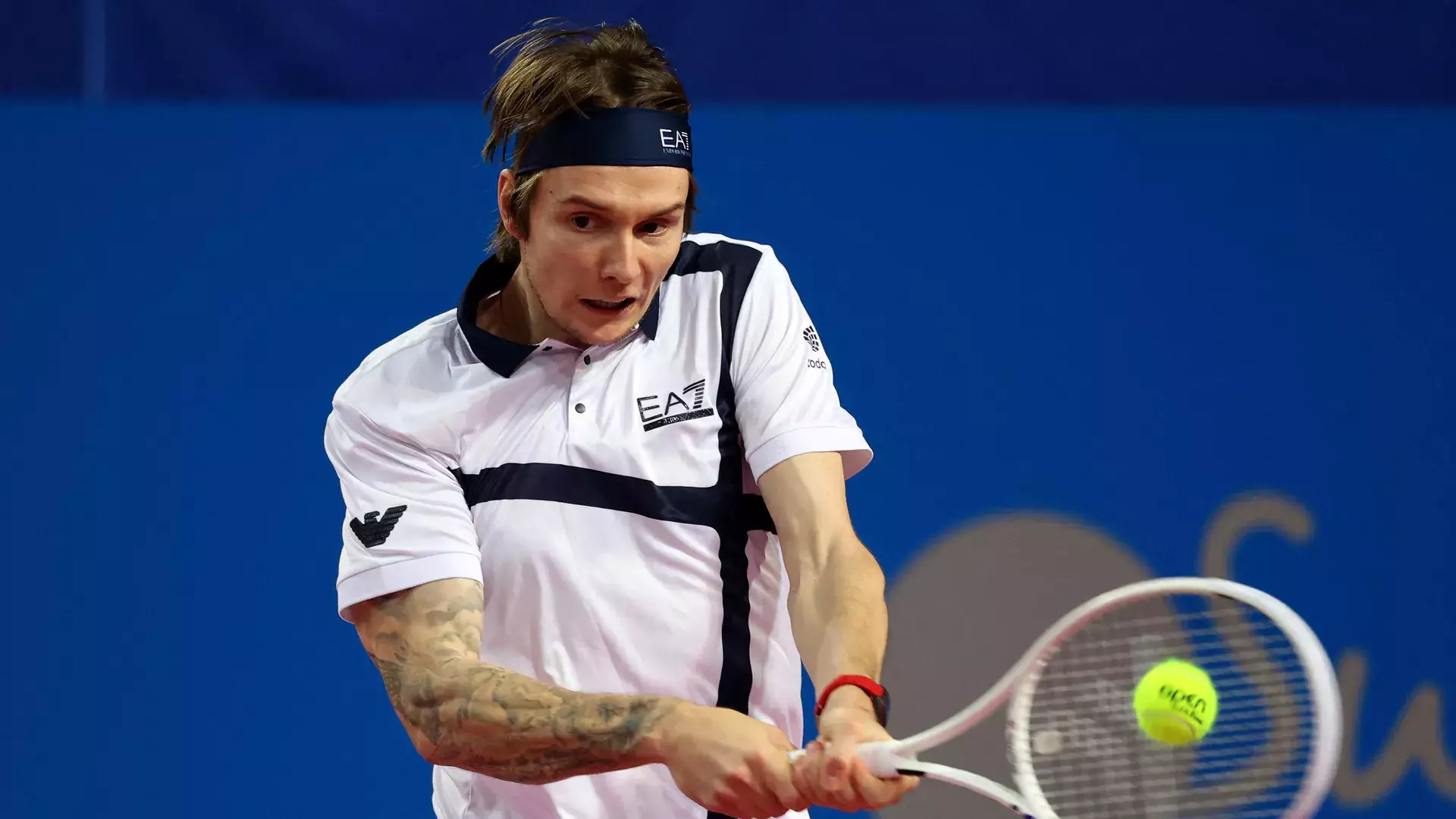 Бублик отказался пожать руку сопернику после матча на «Мастерсе» в Париже