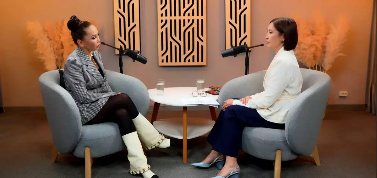 Баян Алагузова считает женские форумы пустой тратой времени