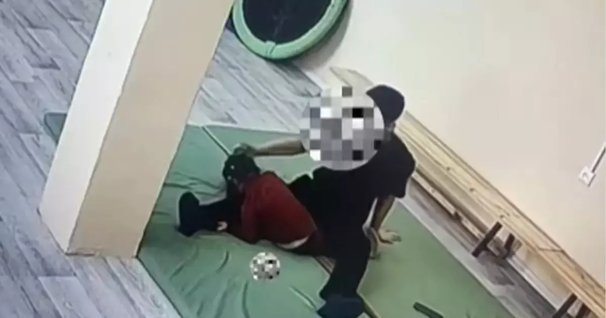   «30 минут бойы қинаған»: Екібастұзда жаттықтырушы ерекше балаға қатыгездік жасаған   