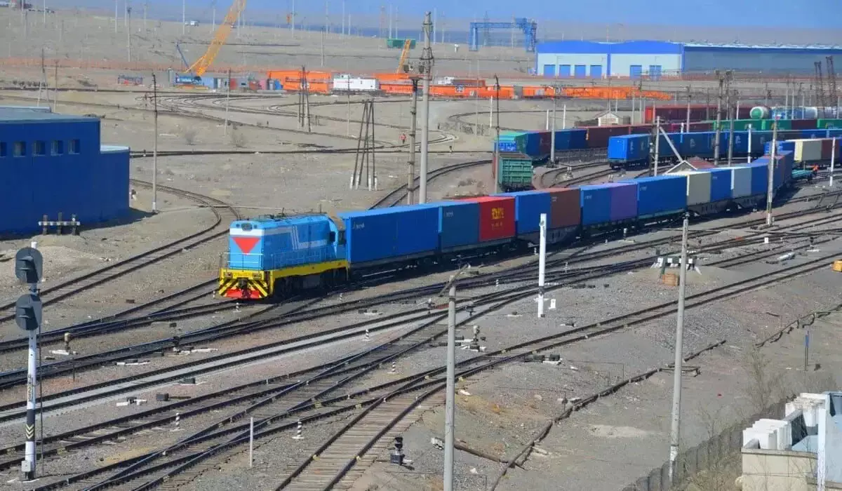 Қазақ–қытай шекарасында 3 мың вагон кептеліп қалған: «ҚТЖ» себебін түсіндірді