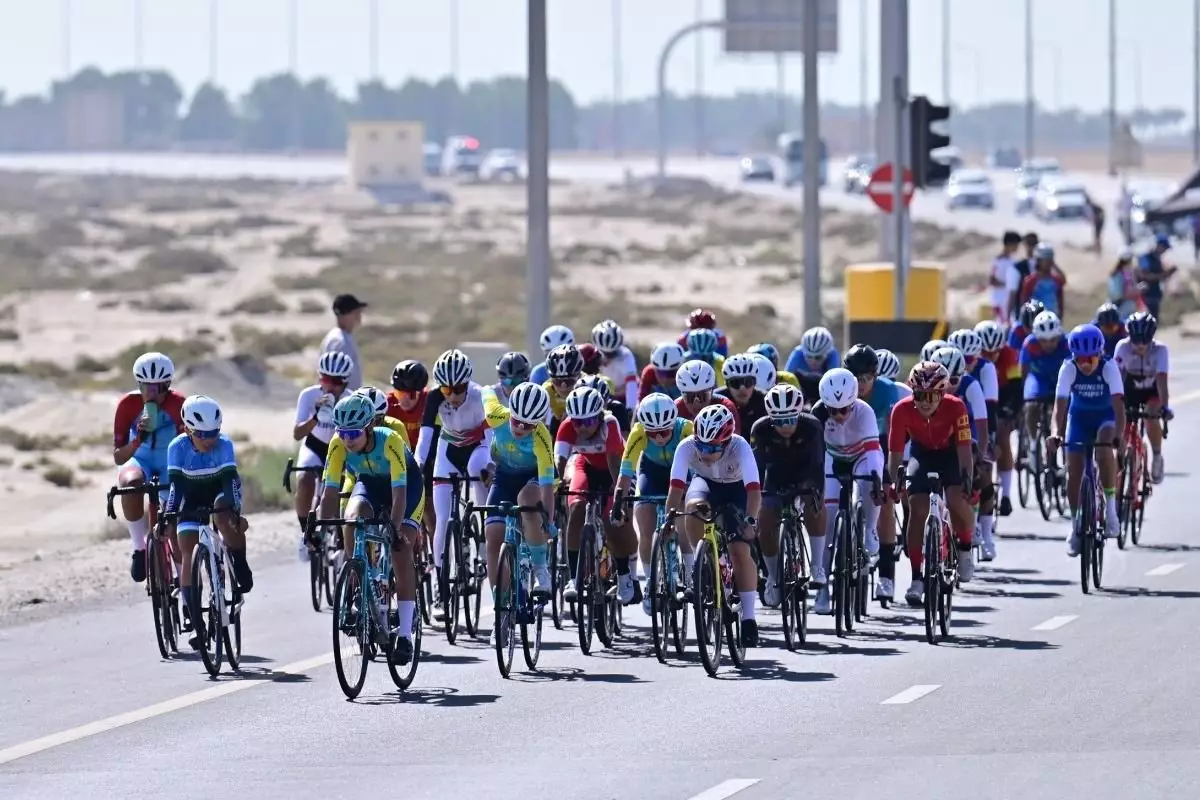 Казахстан уступил первое место Узбекистану в велогонке на Азиаде-25