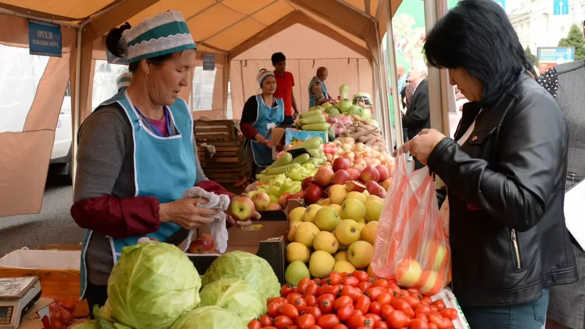 Алматыда азық-түлік бағасын тұрақтандыру жөнінде ірі сауда желілерімен меморандумға қол қойылды
