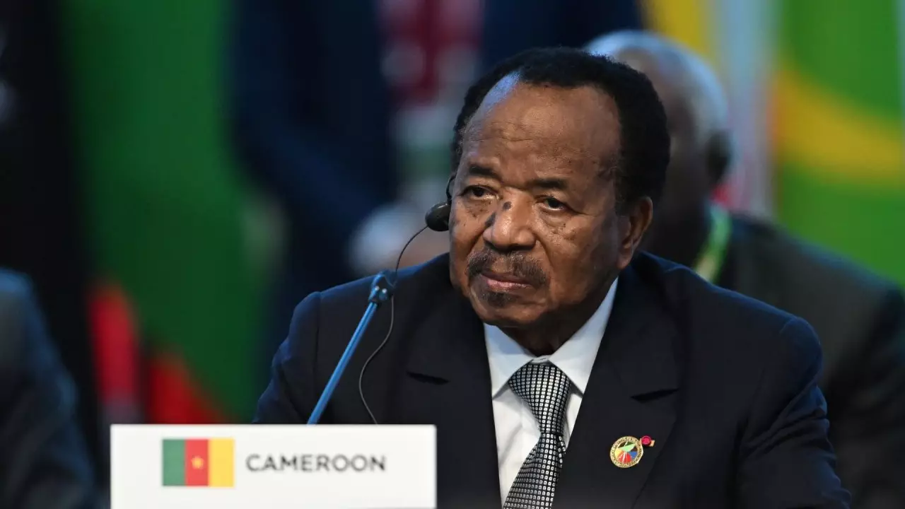Камерунда әлемдегі ең қарт президент сегізінші рет сайланды