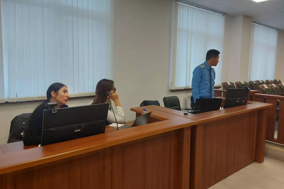 «Признаю вину, но больше ничего не скажу»: обвиняемые по делу Яны Легкодимовой замолчали