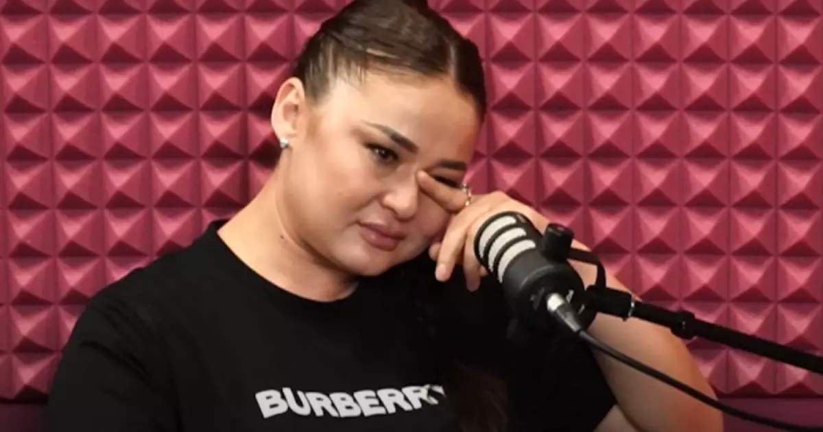  `Көп алдандым… Жүрегімді жаралап тастап кетті`: Мөлдір Мұқан ел естімеген шындығын айтты (ВИДЕО) 