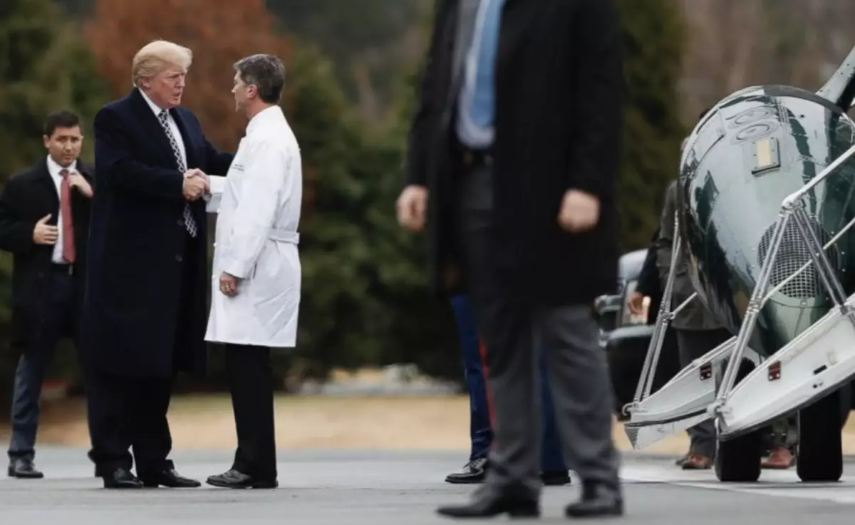 Дональд Трамп МРТ-дан өтті