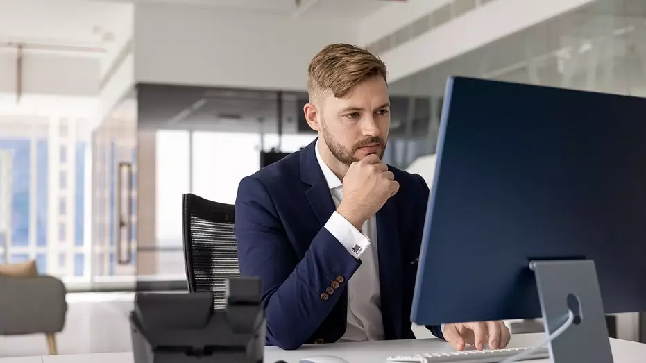 Работники используют ИИ для мошенничества с фиктивными чеками за счёт работодателей.