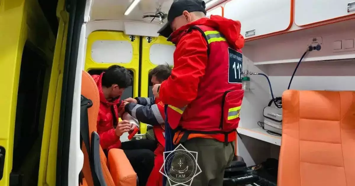  Алматы тауларында ер адам қолын сындырып алып, жалғыз қалып қойған 