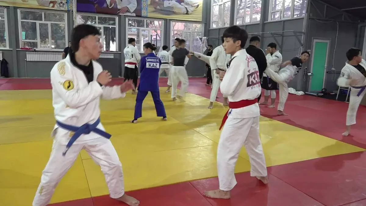 Юношеские Азиатские игры-2025: казахстанская сборная по джиу джитсу выступит в Бахрейне