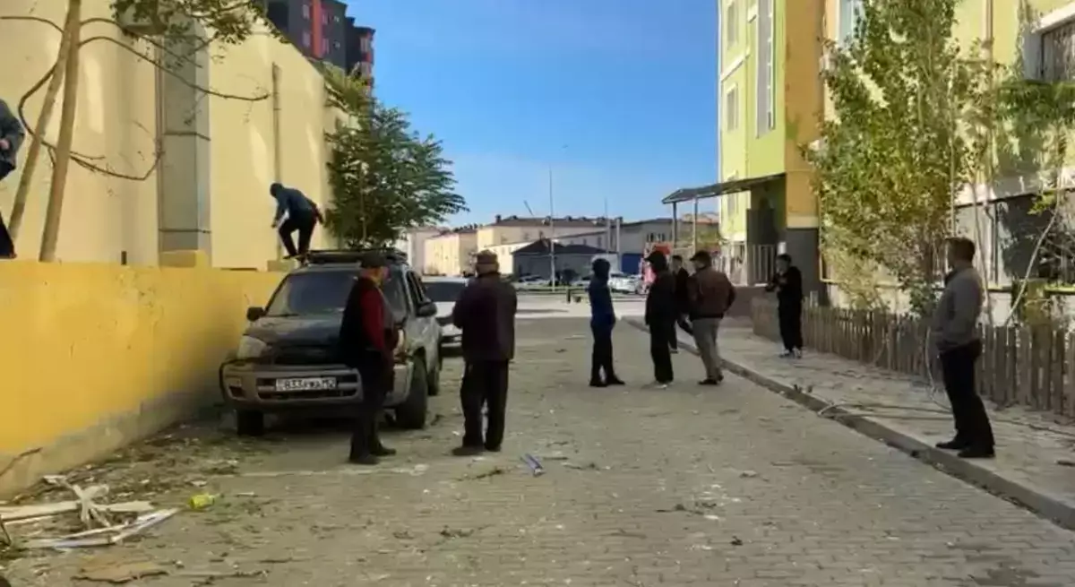 «Словно бомба взорвалась»: очевидцы рассказали, как пережили взрыв газа в Актау - новости на Lada.kz 28.10.2025