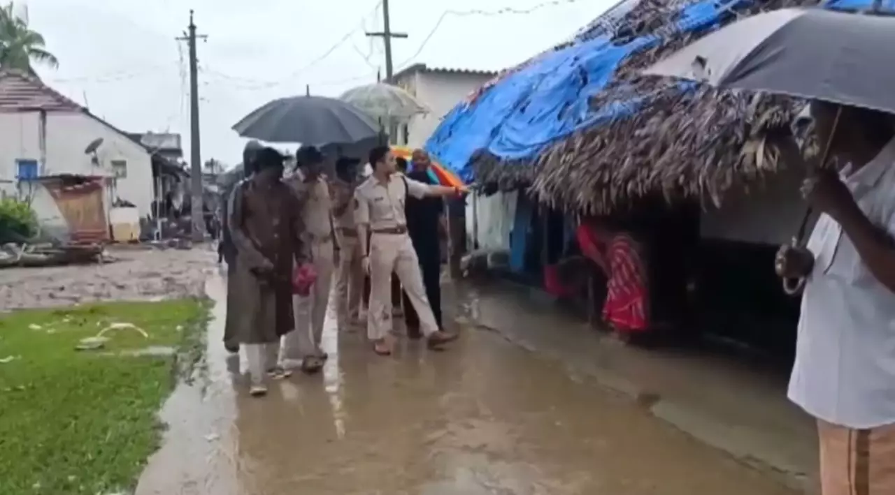 Үндістанға дүлей дауыл жақындады