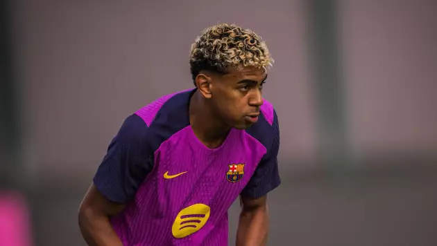 В "Барселоне" обвинили "Реал" в кампании против Ямаля