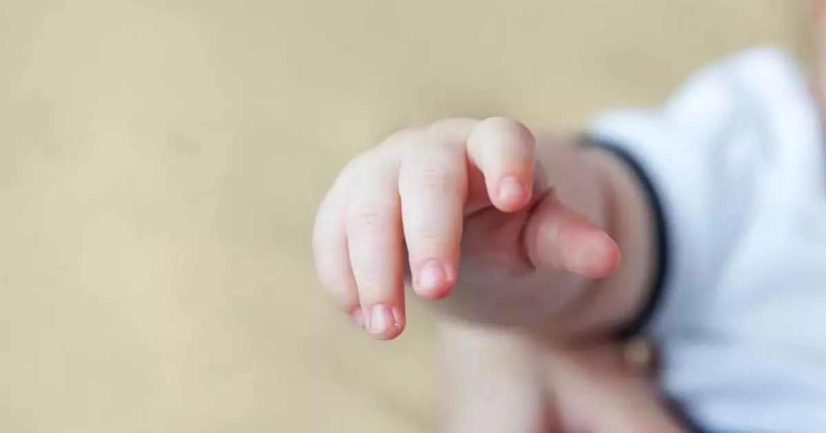  Түркістан облысында бір жастағы бала 4 сантиметрлік шегені жұтып қойған 