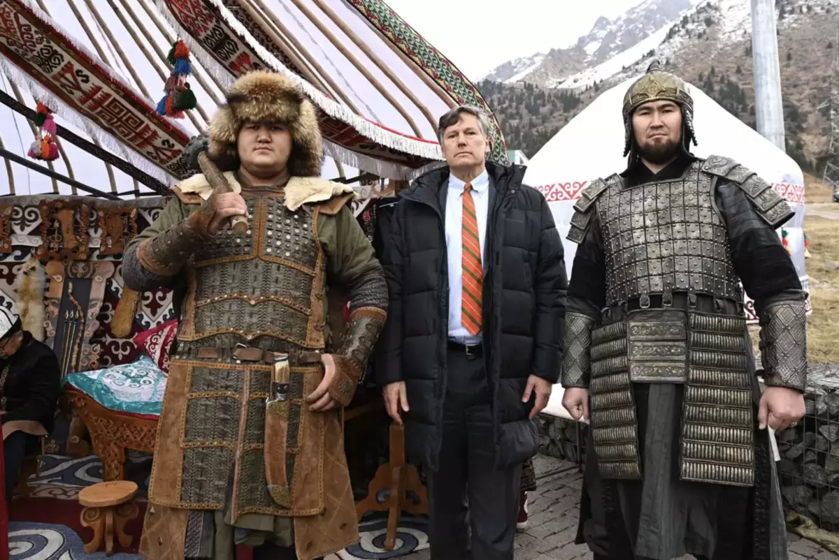 "Чувствую себя как дома": заместитель госсекретаря США рассказал о казахском гостеприимстве