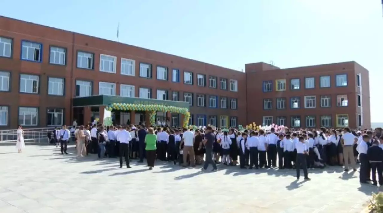 14 новых школ строят в Актюбинской области