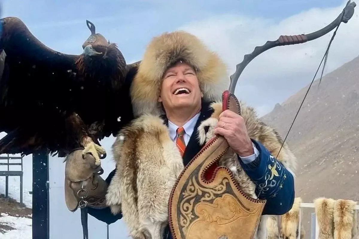 Замгоссекретаря США Ландау в горах Алматы: «Начинаю чувствовать себя как дома»