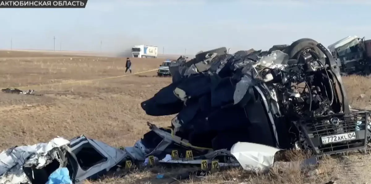 В Актюбинской области простились с жертвами чудовищной аварии