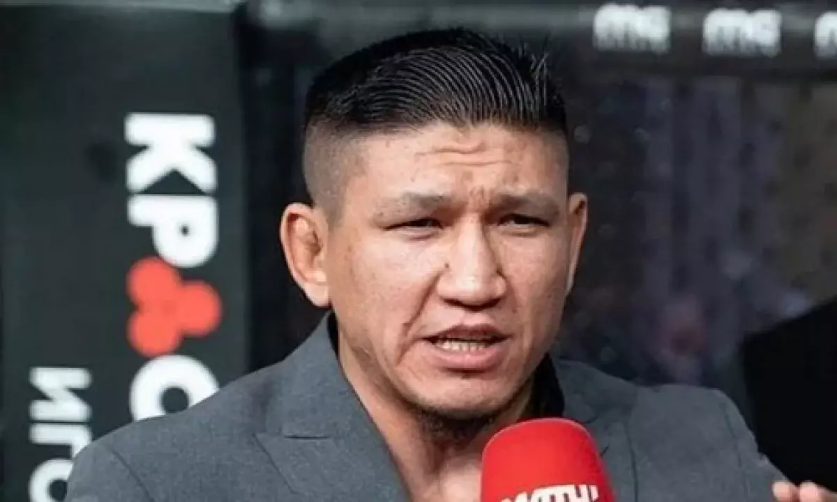 «Септік деген не?»: Қуат Хамит бағдарламада ұятқа қалды (ВИДЕО)