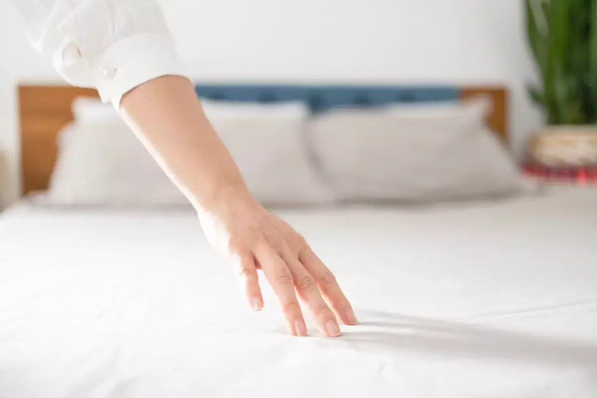 Чистое постельное бельё и здоровый сон: режим ухода