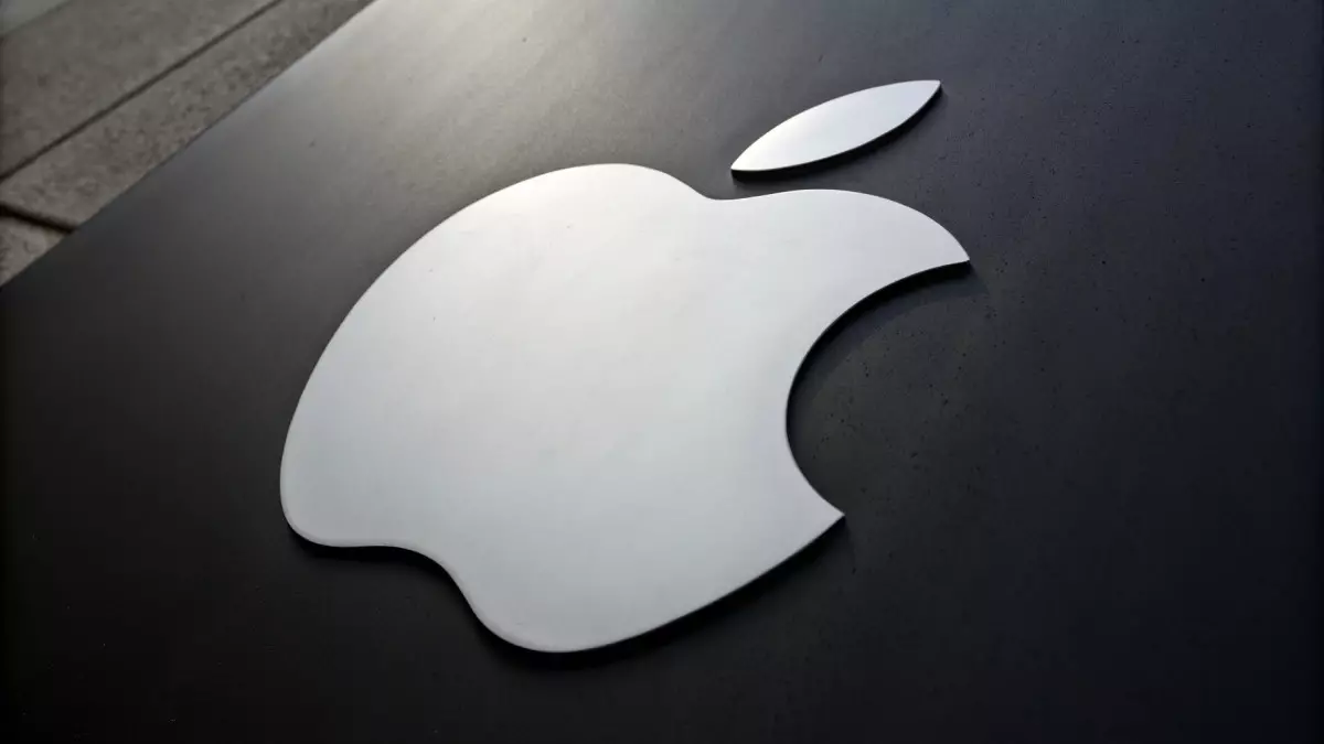 Apple готовит переход к сенсорным кнопкам: от iPhone 18 до полностью безрамочного iPhone 20