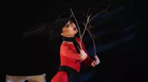 Өткенді ұмыт, жаңа өмірге қадам бас! «Шие бағы» спектаклінің премьерасы өтті 