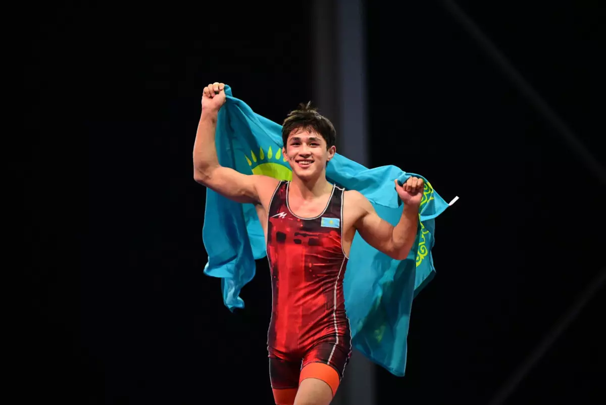 Казахстанец Бекасыл Асамбек завоевал золото юношеской Азиады в Бахрейне