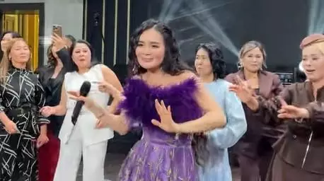 Әйгерім Қалаубаева трендке айналған биін тойда билеп, желіні шулатты