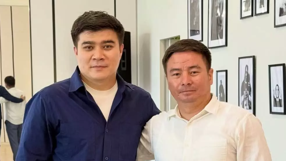 "Қорқыту, үркіту басталды" деген журналистер Алматыдағы ипподромның сүрілуіне қарсы шықты